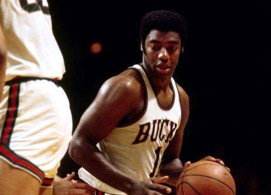 球队提供了 球队提供了